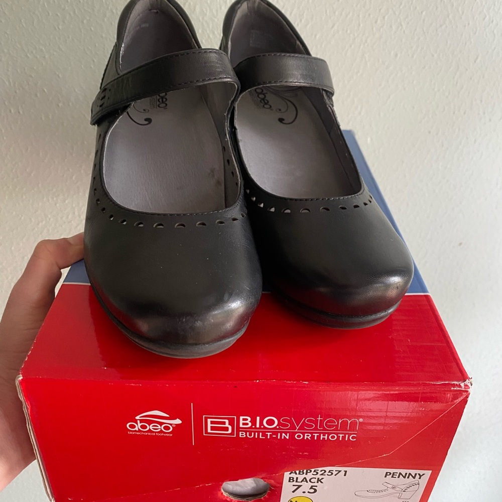 EUC ABEO Black Mary Jane shoes